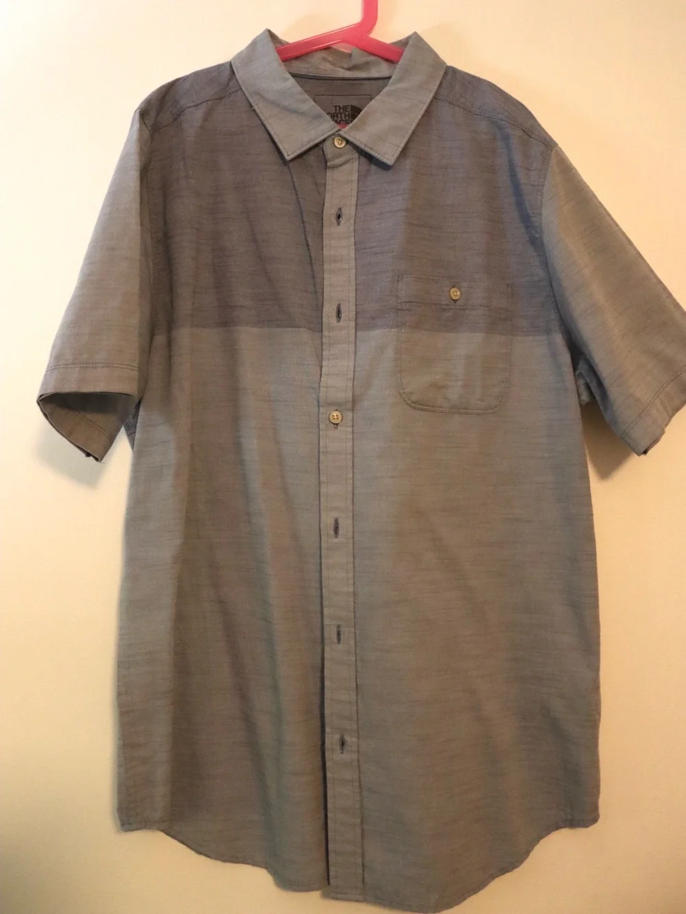 The North Face Men's Short-Sleeve Button-Down Shirt in Heathered Blue